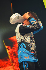 55B3B371-16CC-4D76-BB91-2149D02A8475