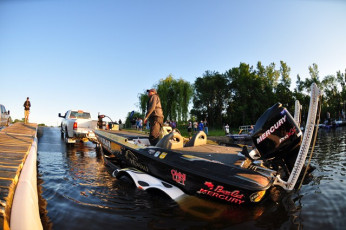 56BE30F4-5D29-42AB-94B3-4170F81BB1B2