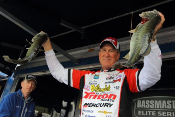 56C7286E-0AAE-409F-BC5F-4D30C8738313