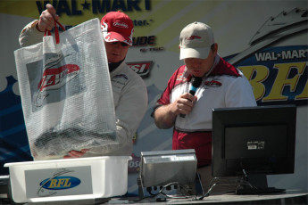 56CBD36A-4DCB-4B23-8FDB-DB98567ABCCF