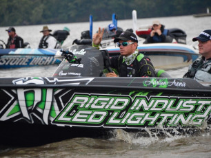 570FD0E8-A602-4939-84C2-5F091B168B73