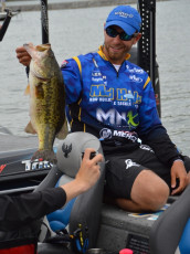 57F3D420-FF4C-415C-87D3-48AA73B334A9