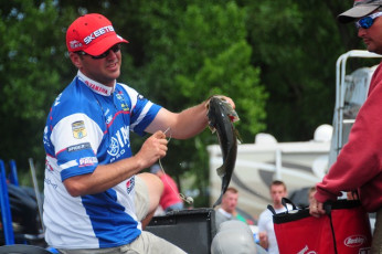 5854E410-ABBF-45DC-9A74-945160AF35EB