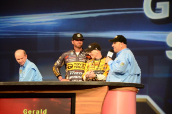 5880DF92-5D89-4609-A5CC-D6C8C92D2E7F