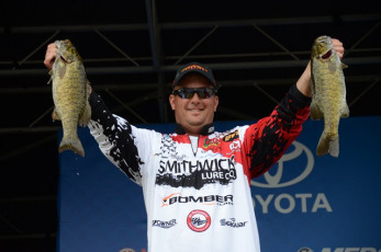 5B08DD97-41DB-449B-83F0-CA14774F6991