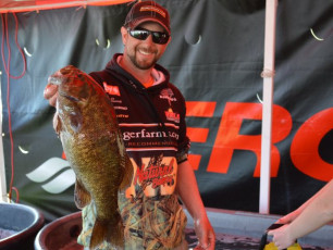 5B24A3CF-7D03-4F70-95A4-9D878436DA93