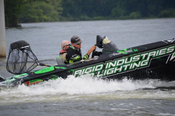 5B760DD4-FE15-4BCE-BF1F-069E6E5F3506