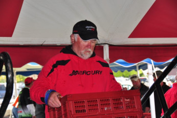 5C4E1C3C-DA6F-4EA9-AD21-0489DE1C45EE