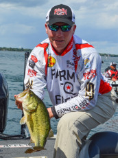 5CAC653A-0CE2-40A3-9145-A3B69FEA38C7