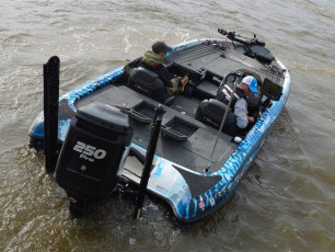 5DC7DB0B-8421-4C77-A449-11287D9E657D