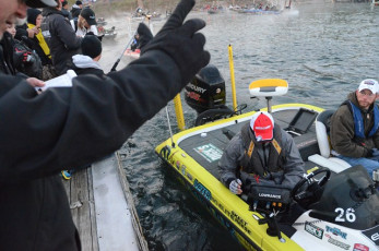 5DE80C11-DD8B-489D-AFA9-01A1A235BFF7