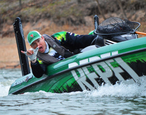 5E09EEC0-8939-4C04-BE7D-54C60D05BB11