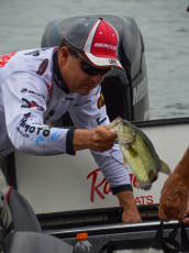 5E17A34C-A167-4D07-83B5-CC493C0458A6