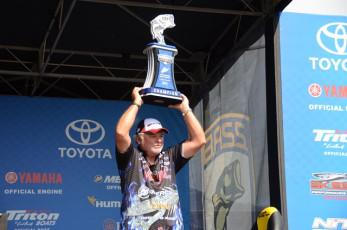 5E70F20D-AEC0-470E-8967-0597A57CA718