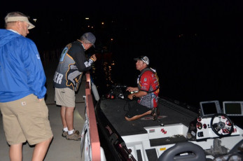 5F318D6E-6494-43B9-B5B8-084B86C95610