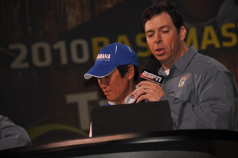 5F46344A-4A8C-45C1-835D-AAF7133D7696