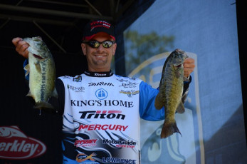 615F0261-17D5-48F0-88BD-42E68FD10489