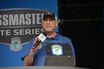 6170FF61-D8F6-4AA9-9575-28E864088507