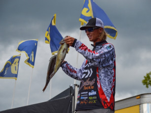 62B25BC5-7A4D-4C49-96AF-0682AA118071