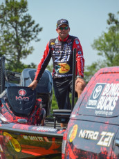 63BD1D8A-80B2-474E-B95A-C0BD82D3EDB3