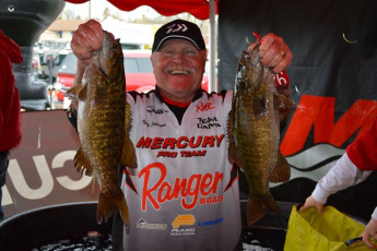 63E03884-1710-459F-8750-73948CC88BA2