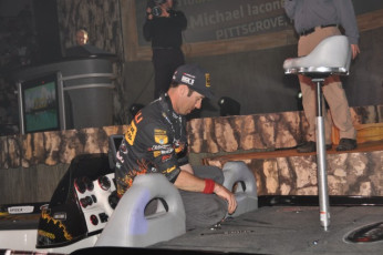 649ED309-7082-47DA-9E56-56ED850FFA83