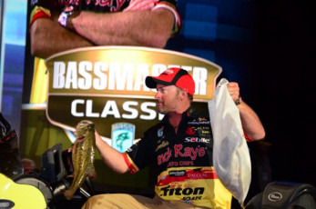 6640DC95-8FF1-4B79-96DE-35ECB11A5A52