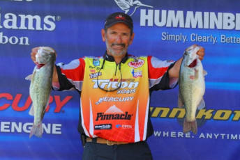 66A9560D-6C7A-4C53-93E8-A563232F1F0F