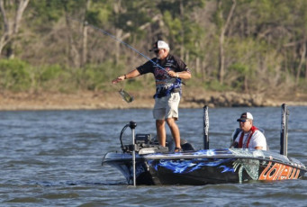 66CA6575-B7FE-4522-AA06-4E67356952EC