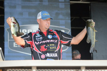 66E300C2-0B98-43FD-B635-315E36BA75F3