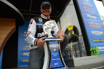 6705AC59-F0C5-4BE8-B534-DE81473643ED