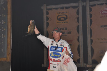 676BB59B-AB05-409E-89C9-6031DE5C23DA