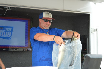 6845399C-0DA4-498A-BDF0-E92F6D006131