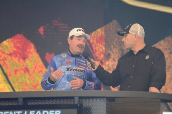 6852676A-5B23-467E-AC83-E257A53647D5