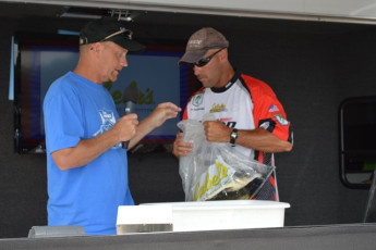 6861BC75-BAF7-42D0-9256-166F29645E50