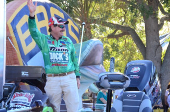 68EBE2C7-3B5F-4560-B57B-5B08C5CAE0F1