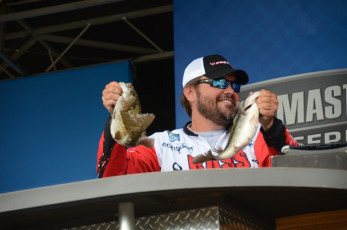 6BDBE819-FAAF-41B2-9AA2-2807A1EC2CCB