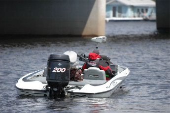 6C03C5E7-C768-42A3-9351-8DE0CA93D0A2