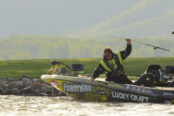 6C2AB59B-3BC4-4799-8544-83A407A6435F