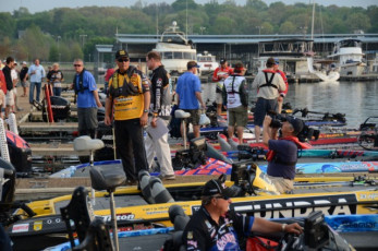 6C35058F-7B6E-45FF-B118-3E3858C644F2