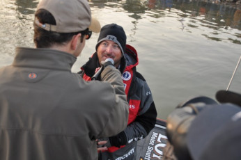 6CD4381E-B56B-4321-8956-5A7330FD462F