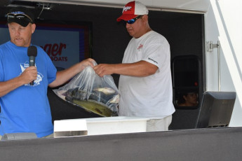 6CEC89DF-D7B8-4B48-B8C6-A698C0121224