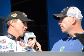 6D0230B7-E44F-4EBB-BF27-8AE7752AEDED