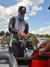 6D7BA1A6-A113-45FC-9C98-8FCFE40183C9