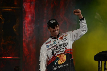 6E1D640D-5AC1-4A33-90C4-9BDB3401C87D