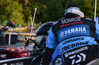 6F8F3C30-97AC-4890-B841-D08C6DA7926D