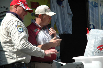 6FFCB91E-3219-44E8-9F8F-931653D3A437