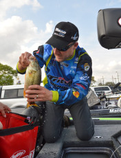 700E2285-624F-4200-8E4C-7F8452BDE227