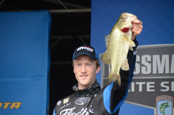 70369FB3-114F-42EB-8F0D-4077F00025D0