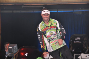 70504F38-3DDB-472B-ADF2-D518FA1936F5